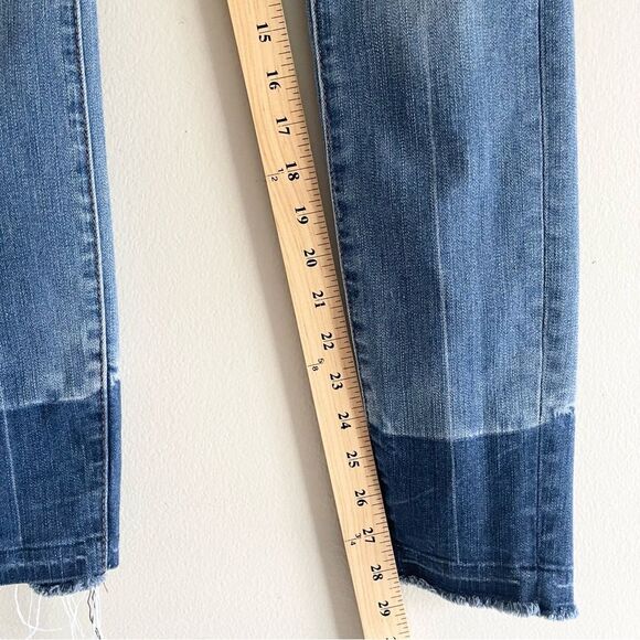 Articles Of Society Two Tone Low Rise Jeans Womens Size 25 Raw Hem Stretch Blue - Picture 8 of 9